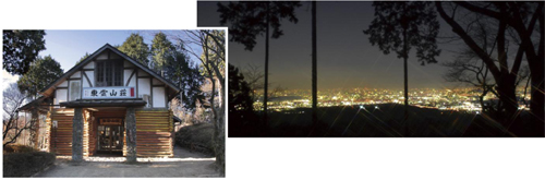 東雲山荘と山頂からの夜景